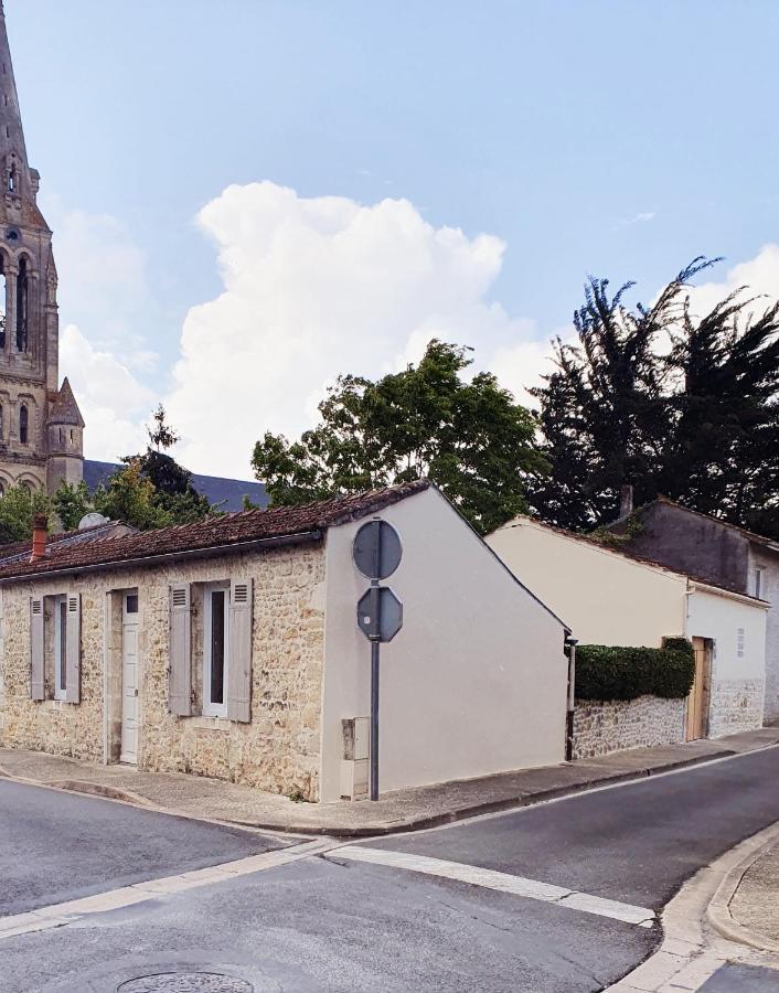 La Maison De Jeanne Lesparre-Médoc エクステリア 写真